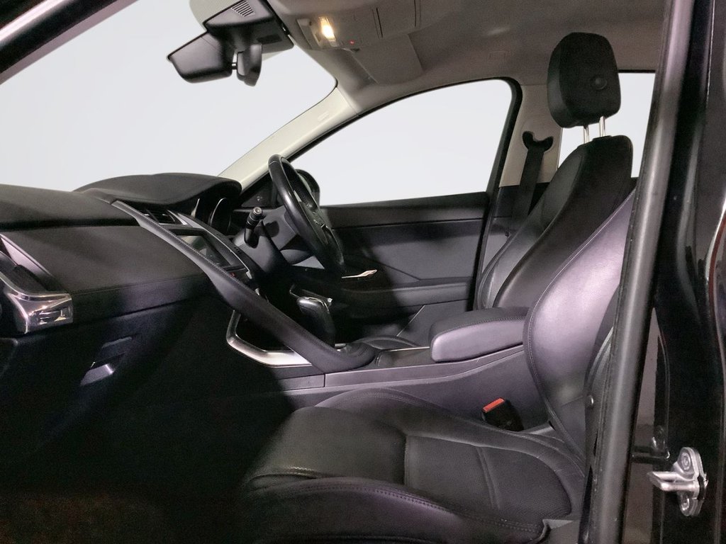 Used Jaguar E-Pace 2018 for sale - 76670520: Photo 12