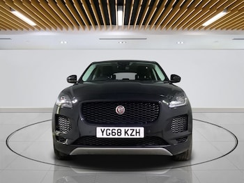 Used Jaguar E-Pace 2018 for sale - 76670520: Photo