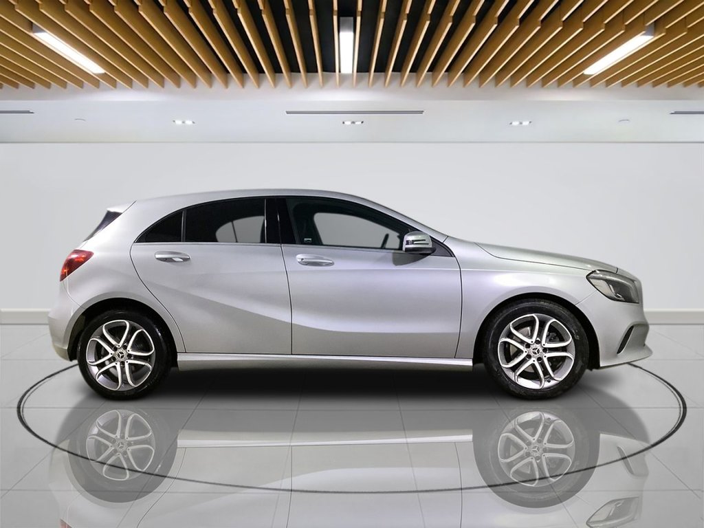 Used Mercedes-Benz A-Class 2018 for sale - 76147483: Photo 8