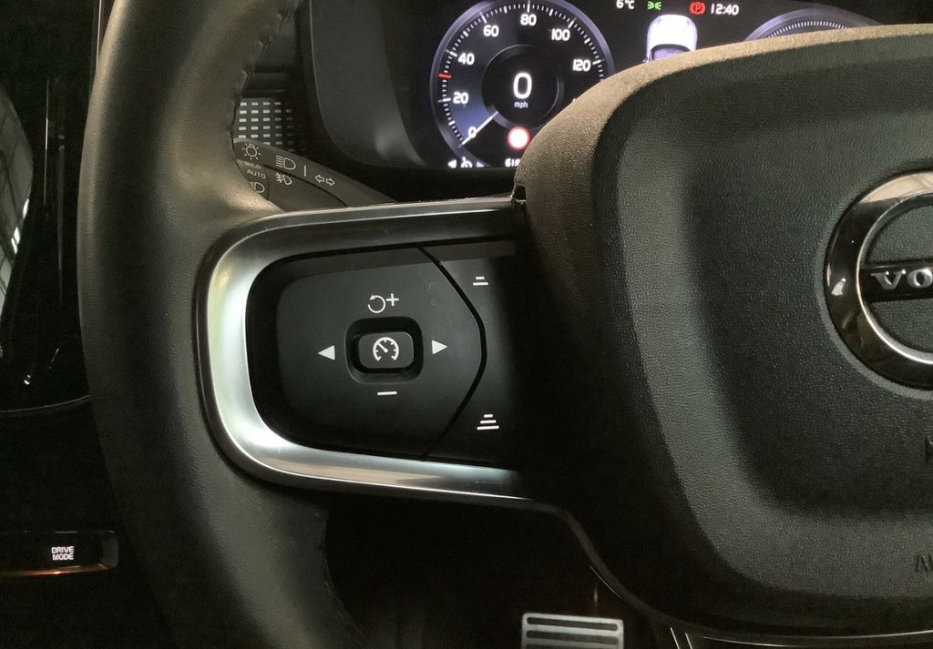 Used Volvo XC40 2022 for sale - 77153657: Photo 17