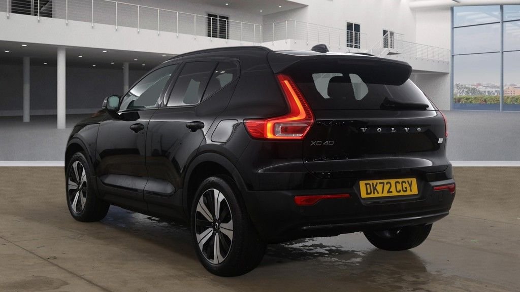 Used Volvo XC40 2023 for sale - 77422699: Photo 3