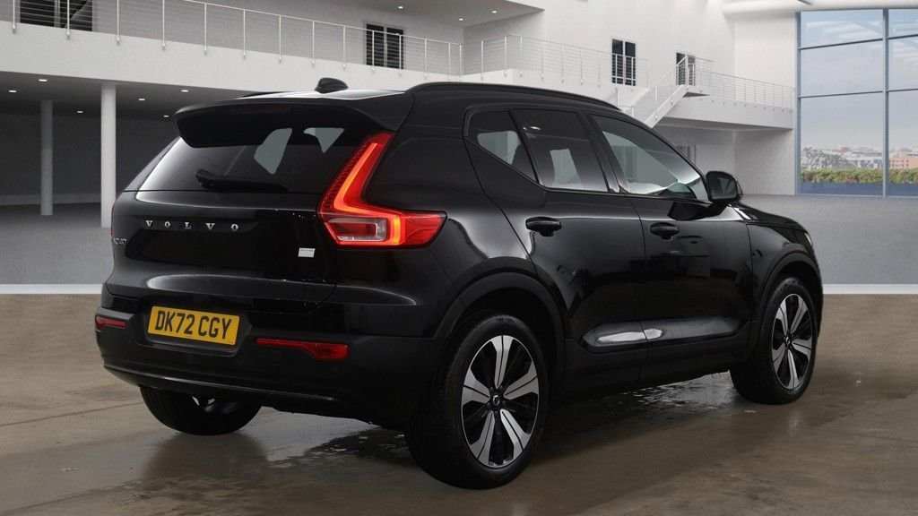 Used Volvo XC40 2023 for sale - 77422699: Photo 4