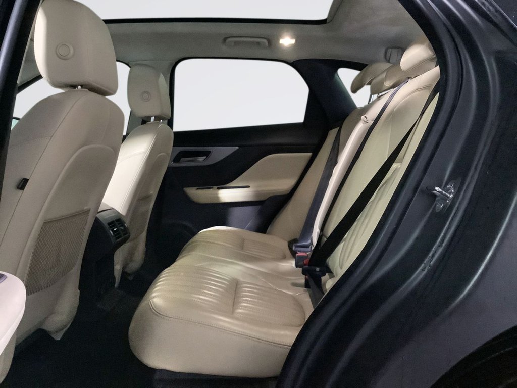 Used Jaguar F-Pace 2019 for sale - 76654745: Photo 13