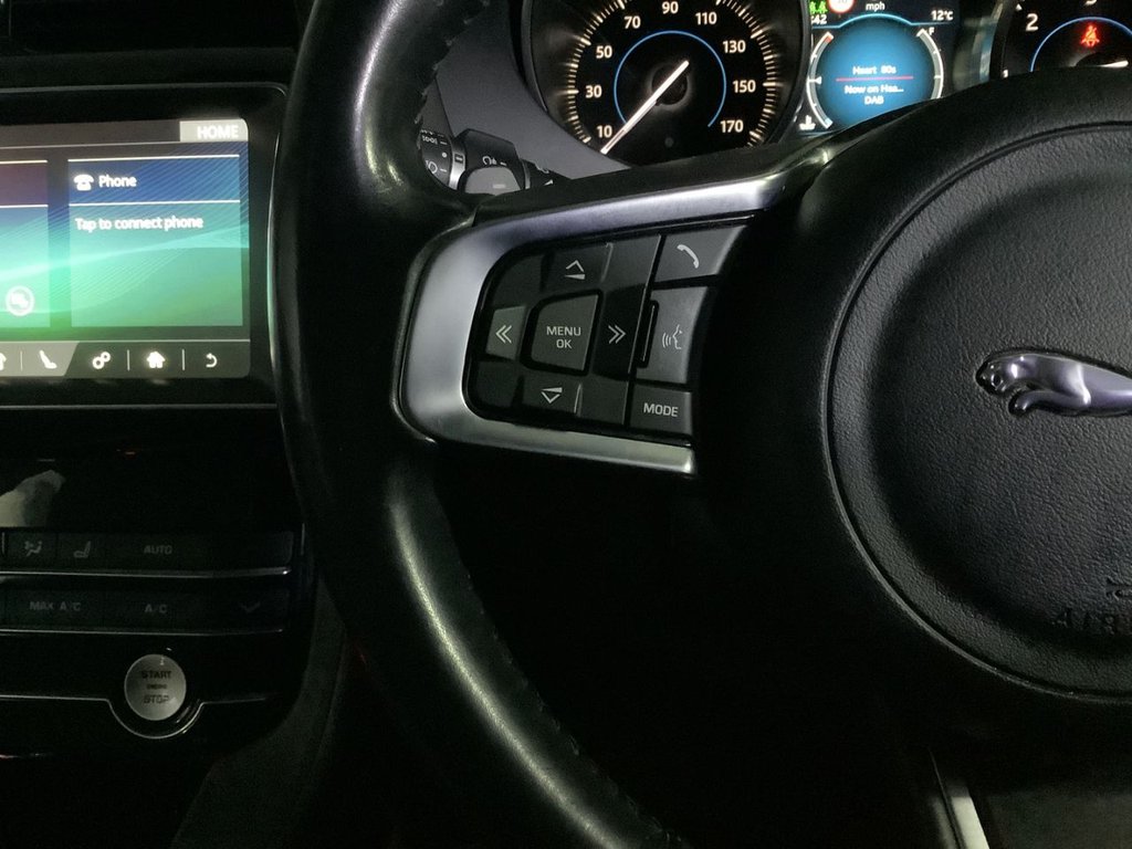 Used Jaguar F-Pace 2019 for sale - 76654745: Photo 17