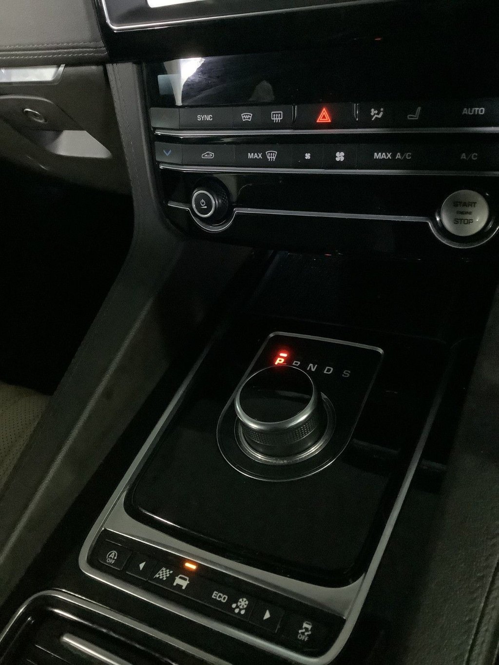 Used Jaguar F-Pace 2019 for sale - 76654745: Photo 24