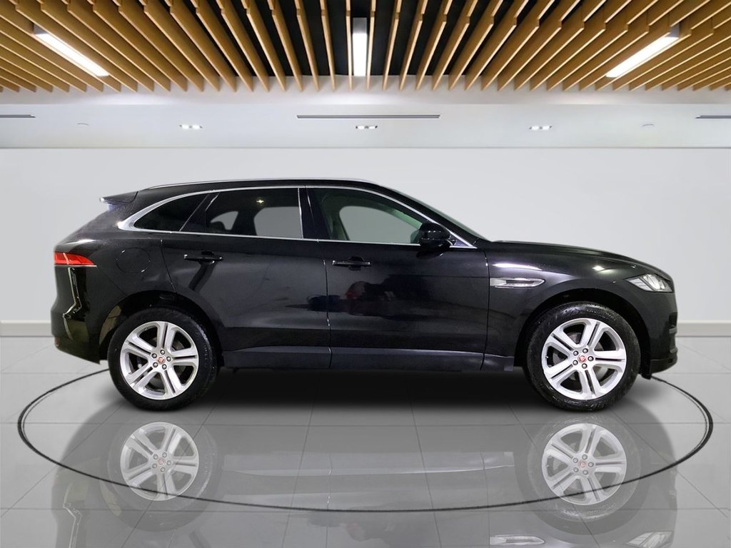 Used Jaguar F-Pace 2019 for sale - 76654745: Photo 9