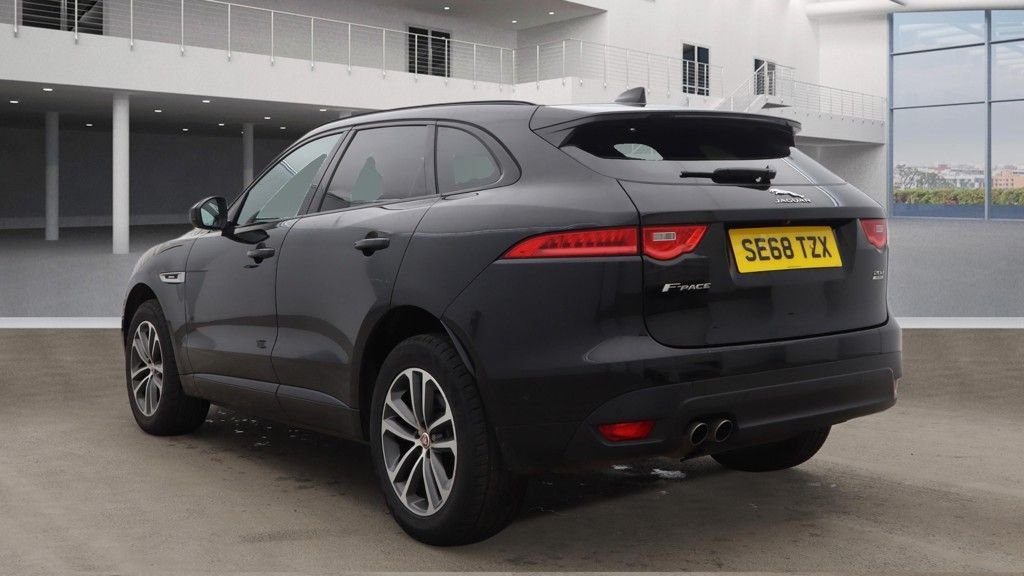 Used Jaguar F-Pace 2019 for sale - 78056577: Photo 9