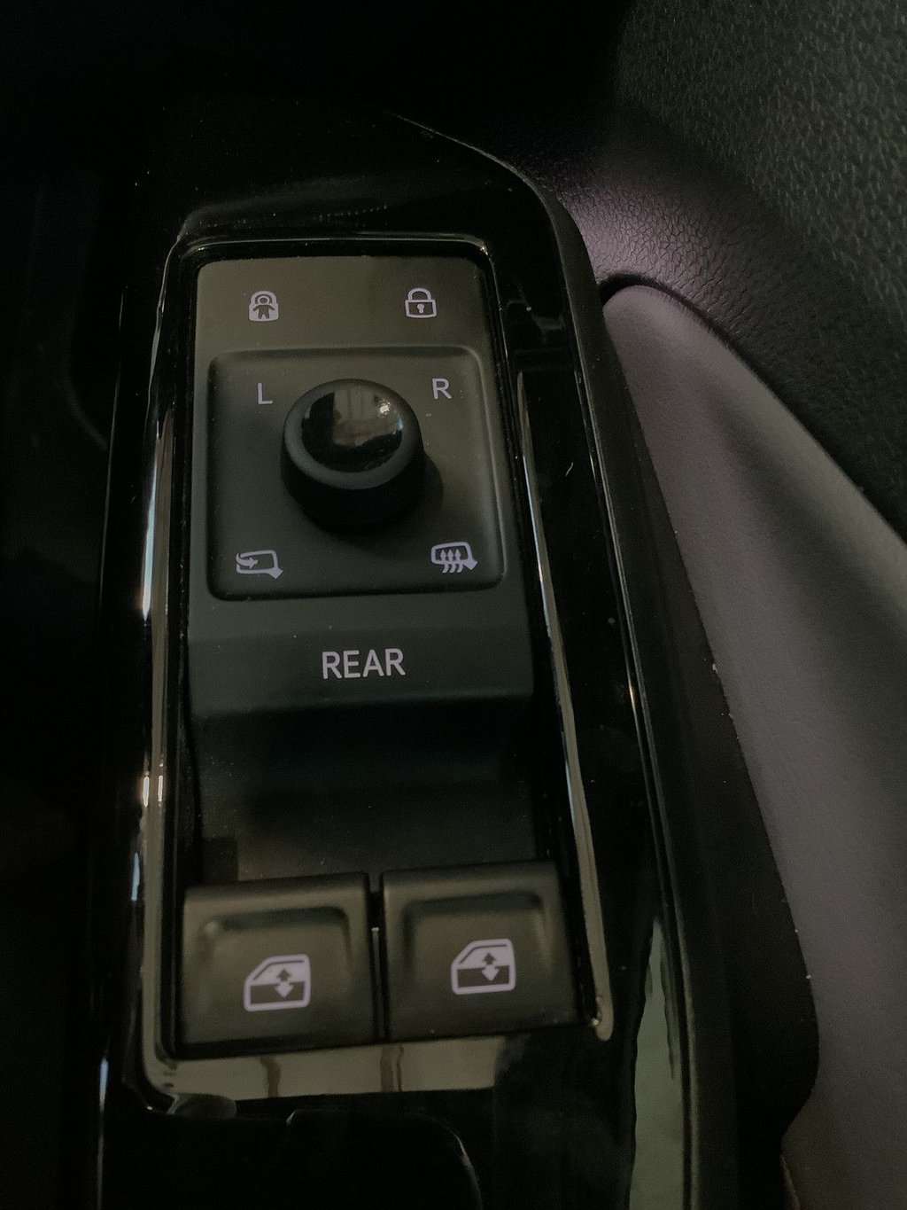 Used Volkswagen ID.4 2023 for sale - 77849573: Photo 18