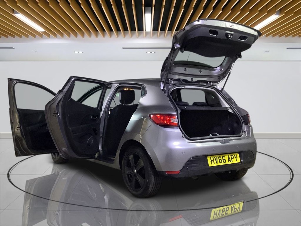 Used Renault Clio 2016 for sale - 76417181: Photo 10