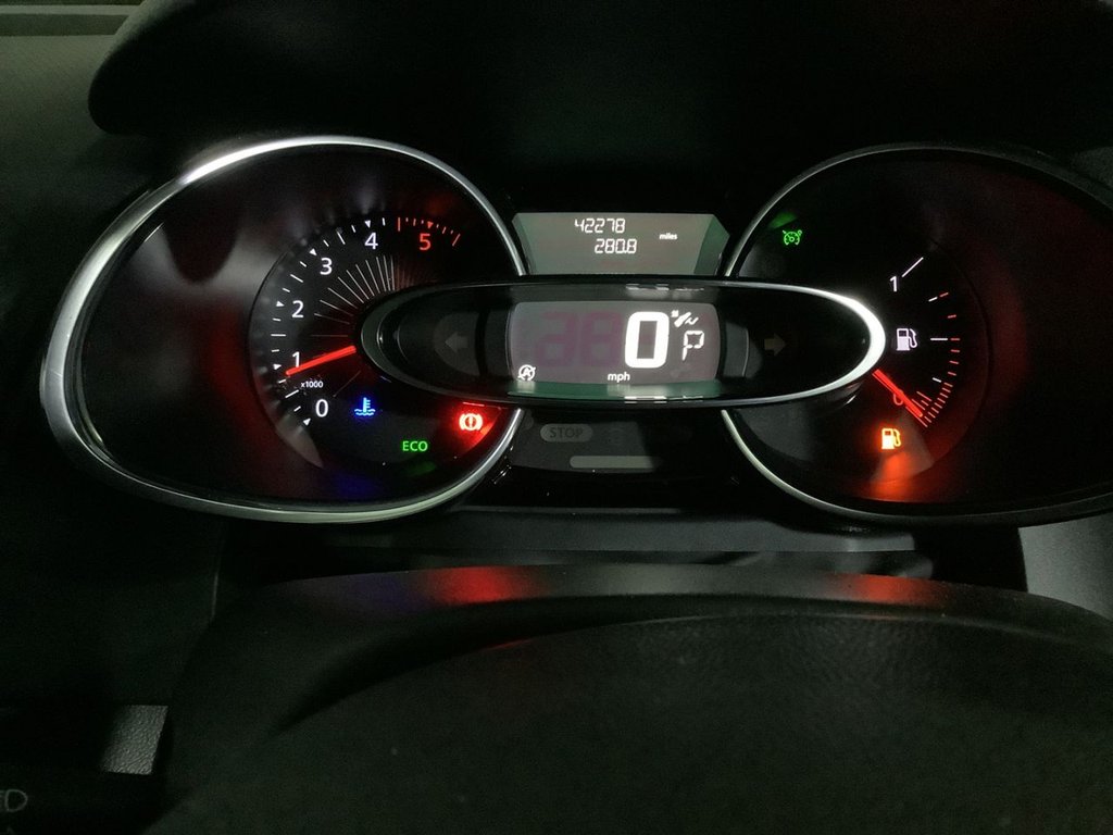 Used Renault Clio 2016 for sale - 76417181: Photo 18