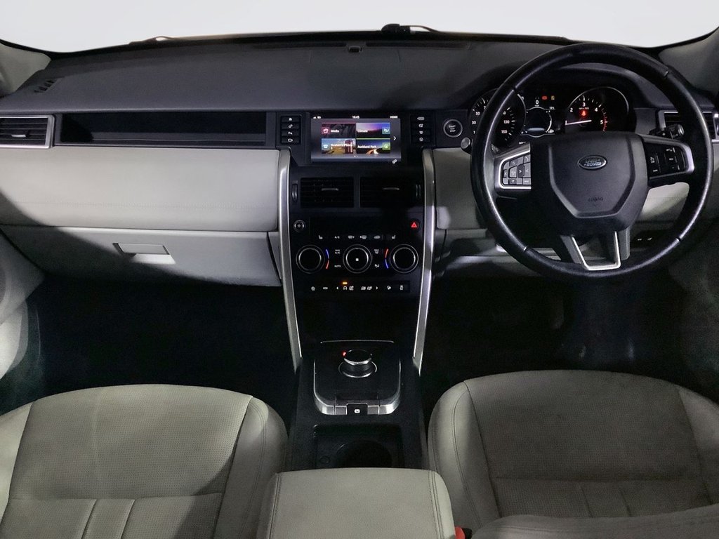 Used Land Rover Discovery Sport 2018 for sale - 76469690: Photo 3