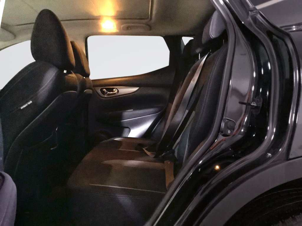 Used Nissan Qashqai 2018 for sale - 76367575: Photo 11