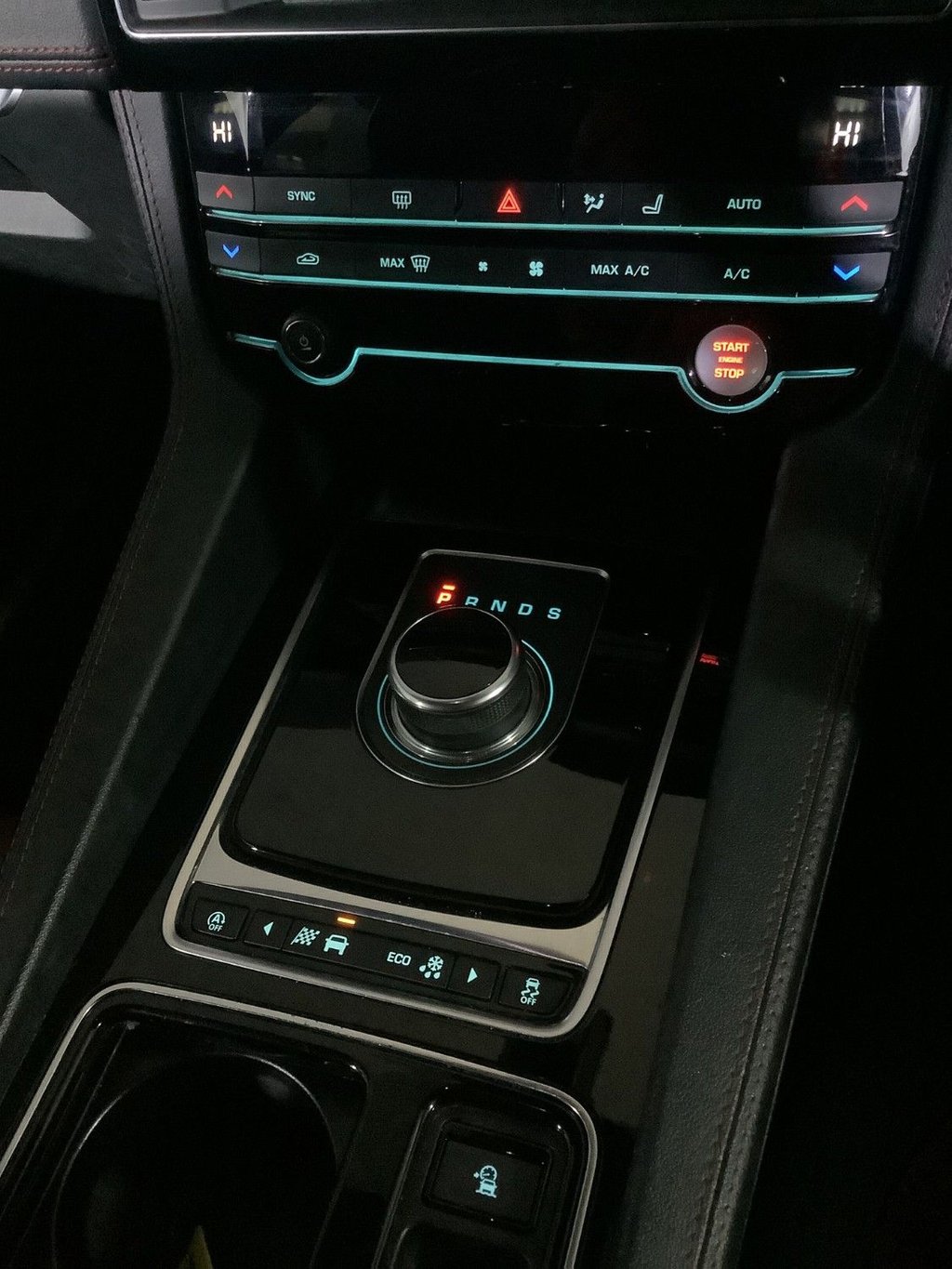 Used Jaguar F-Pace 2018 for sale - 76439252: Photo 25