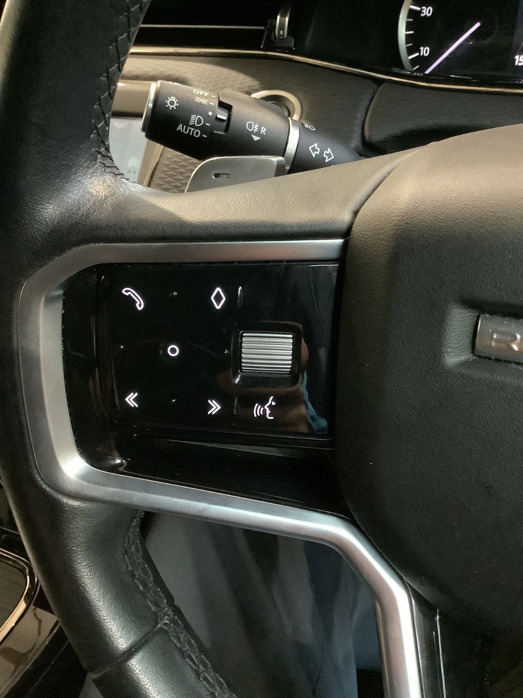 Used Land Rover Range Rover Evoque 2022 for sale - 76900800: Photo 10