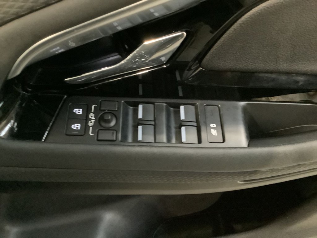 Used Land Rover Range Rover Evoque 2022 for sale - 76900800: Photo 17