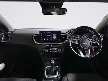 Used Kia XCeed 2023 for sale - 78887470: Photo