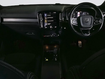 Used Volvo XC40 2020 for sale - 76068452: Photo 3