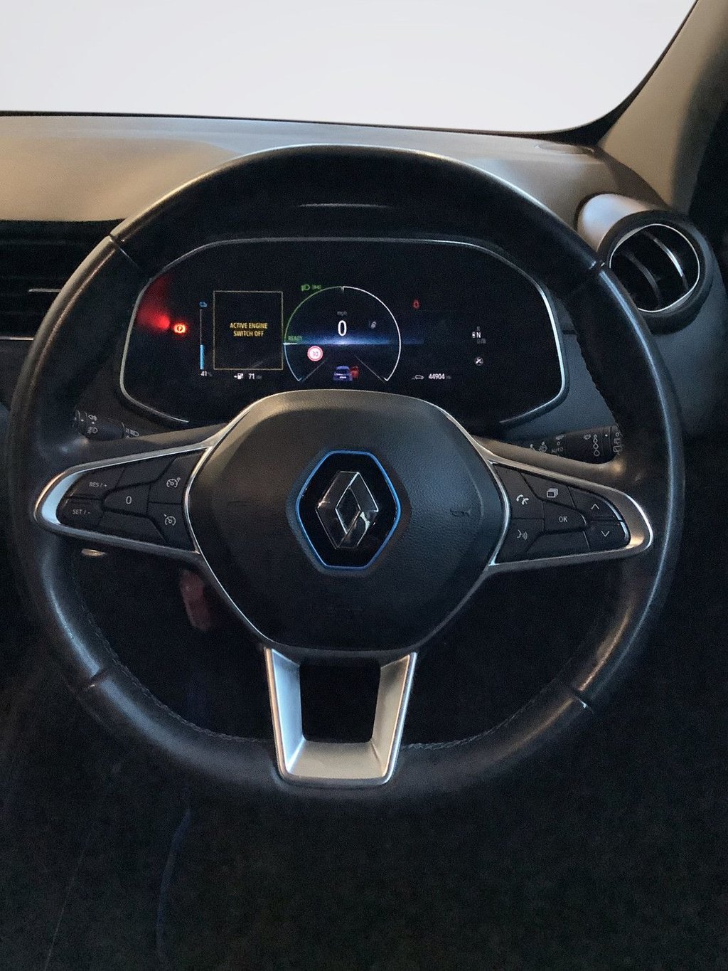 Used Renault Zoe 2020 for sale - 76784196: Photo 11
