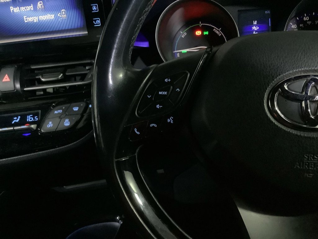 Used Toyota C-HR 2018 for sale - 76092381: Photo 17
