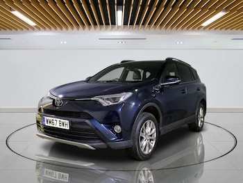 Used Toyota RAV4 2017 for sale - 76068404: Photo 4
