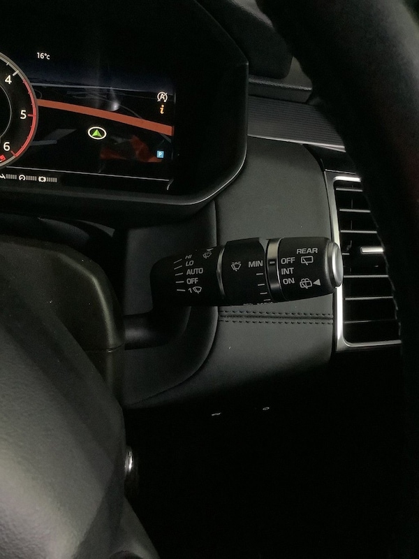 Used Land Rover Discovery 2019 for sale - 76210897: Photo 24