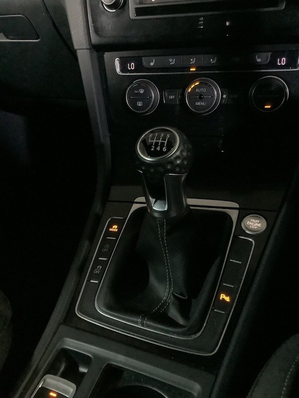 Used Volkswagen Golf 2016 for sale - 76080278: Photo 23
