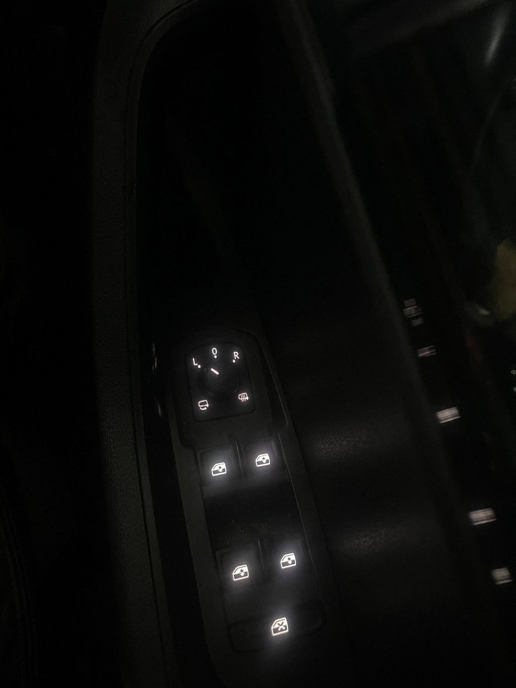 Used Skoda Karoq 2020 for sale - 76154427: Photo 24