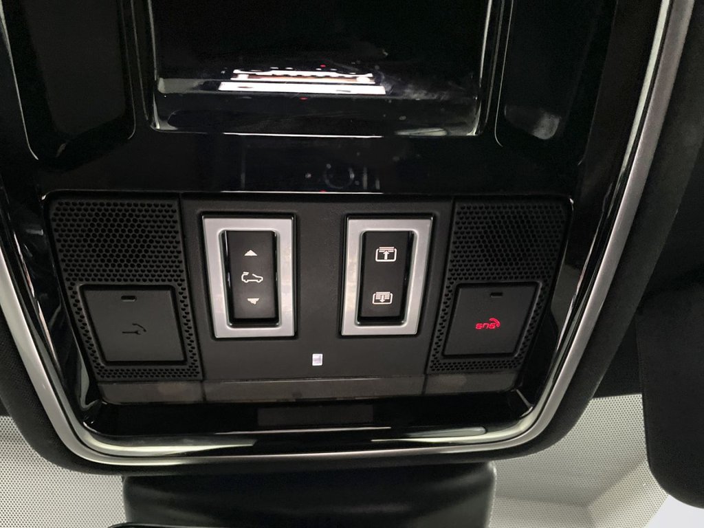 Used Land Rover Range Rover Velar 2018 for sale - 78082562: Photo 27