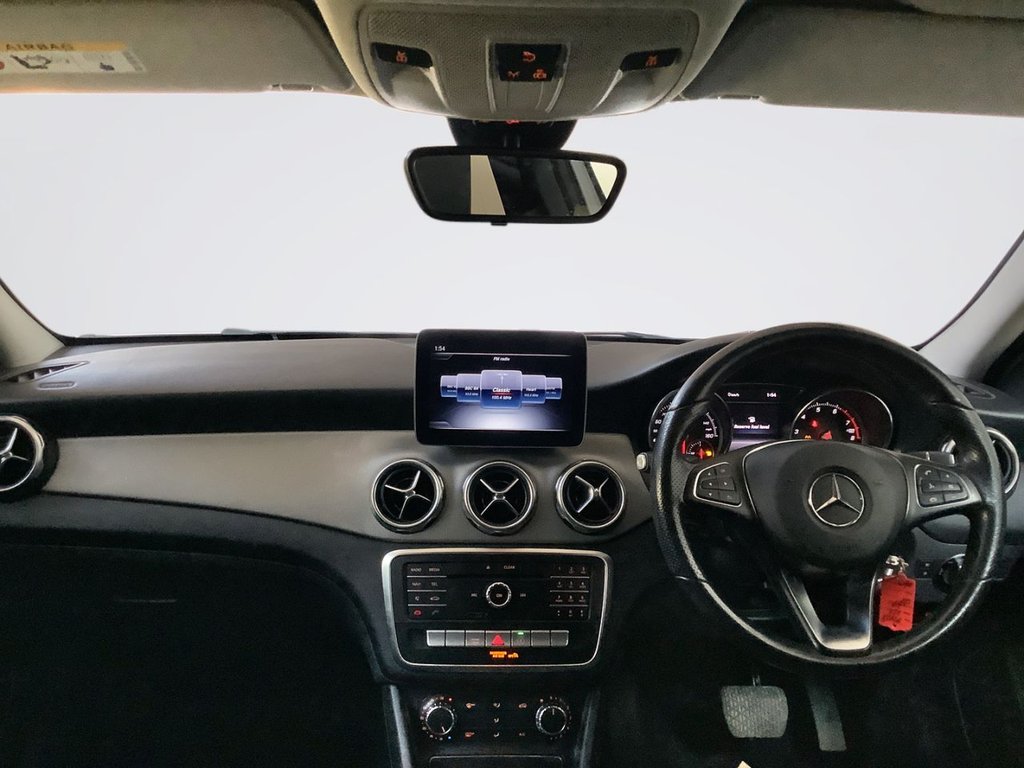 Used Mercedes-Benz GLA 2019 for sale - 77952328: Photo 3