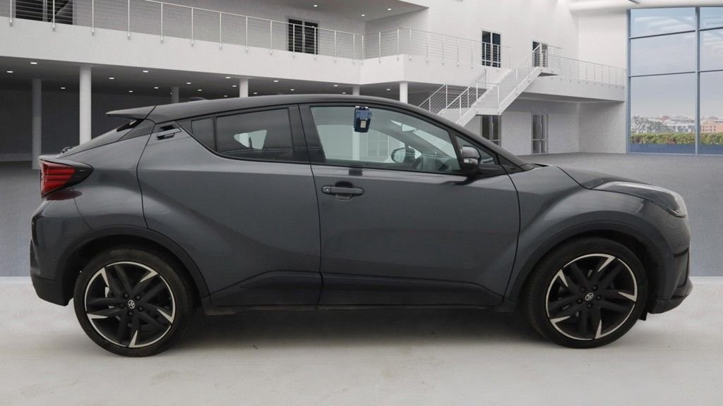 Used Toyota C-HR 2023 for sale - 77734082: Photo 11