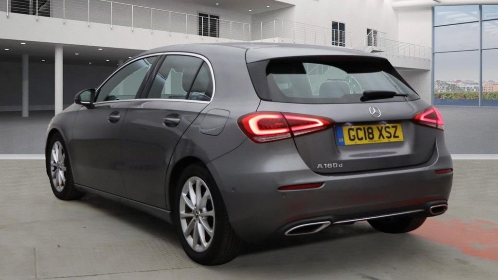 Used Mercedes-Benz A-Class 2018 for sale - 76470364: Photo 3