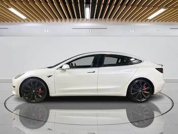Used Tesla Model 3 2020 for sale - 75538238: Photo