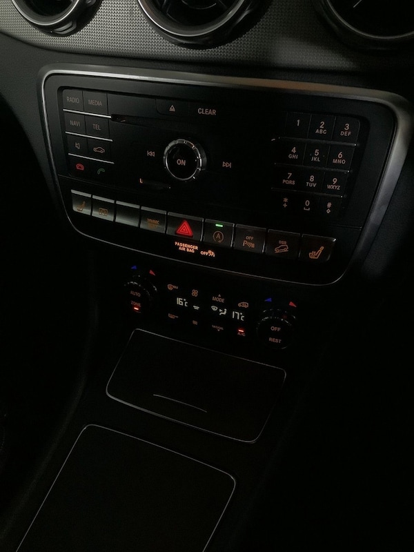 Used Mercedes-Benz GLA 2018 for sale - 76223216: Photo 24