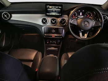 Used Mercedes-Benz GLA 2018 for sale - 76223216: Photo 3