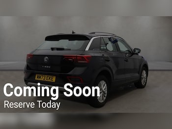 Used Volkswagen T-Roc 2023 for sale - 77368860: Photo