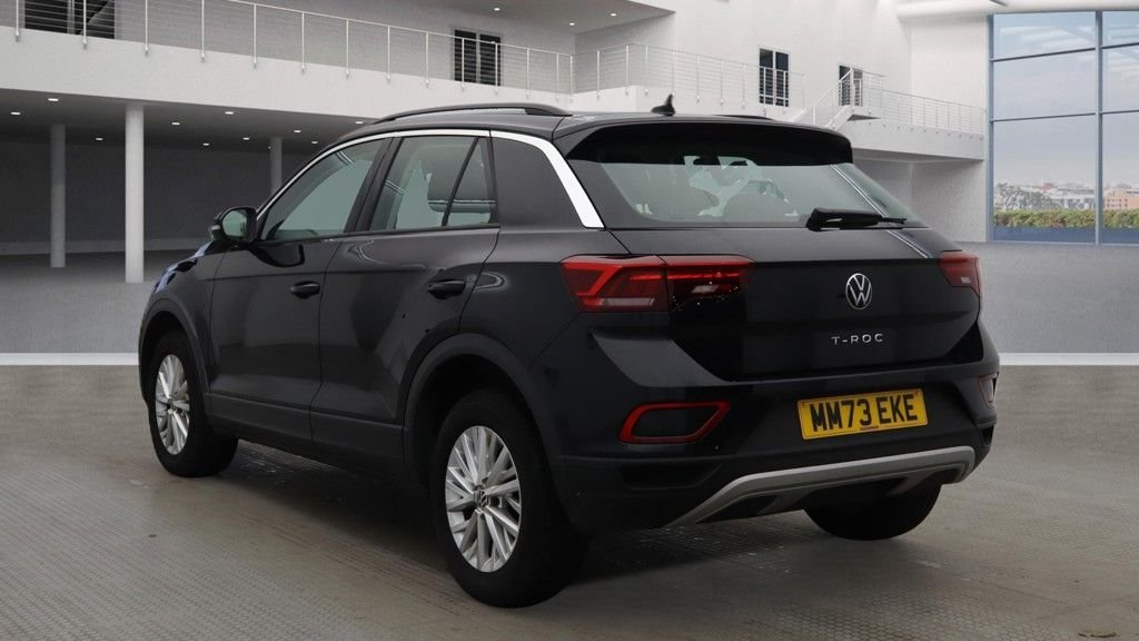 Used Volkswagen T-Roc 2023 for sale - 77368860: Photo 9