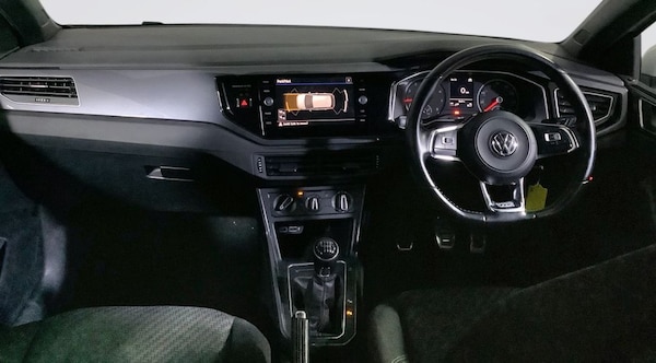 Used Volkswagen Polo 2019 for sale - 76202721: Photo 3