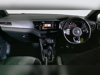Used Volkswagen Polo 2019 for sale - 76202721: Photo 3