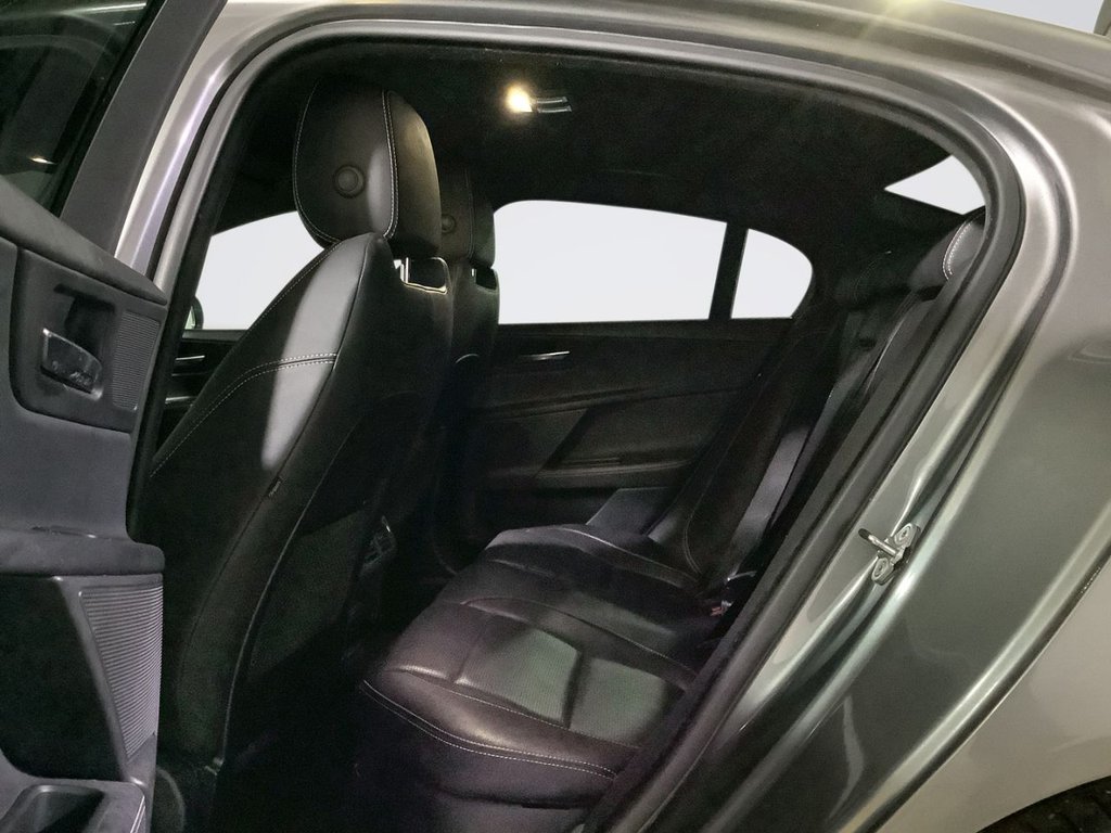 Used Jaguar XE 2019 for sale - 76439401: Photo 13