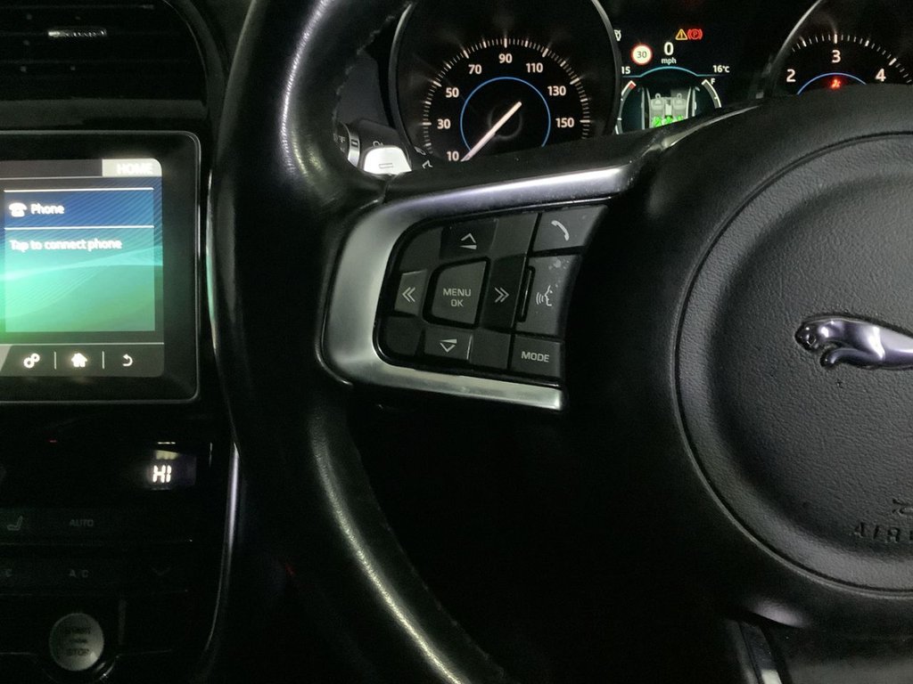 Used Jaguar XE 2019 for sale - 76439401: Photo 17