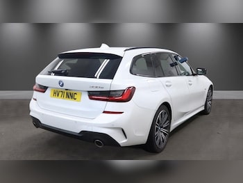 Used BMW 3 Series 2021 for sale - 78444324: Photo