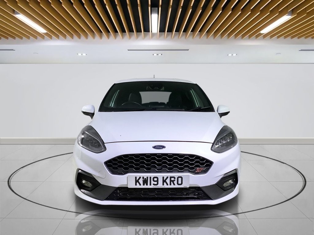 Used Ford Fiesta 2019 for sale - 76419975: Photo 2