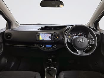 Used Toyota Yaris 2018 for sale - 79675553: Photo