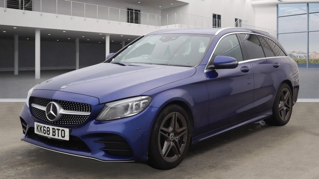 Used Mercedes-Benz C Class 2019 for sale - 77609338: Photo 2