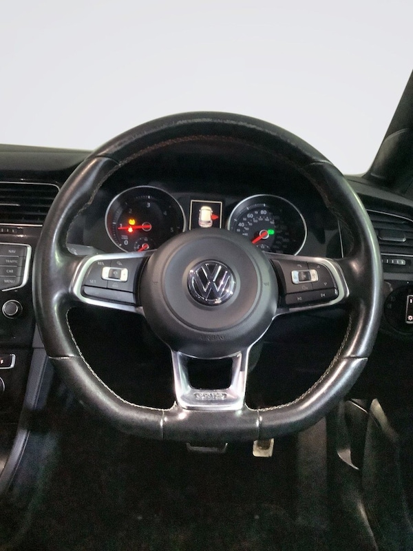 Used Volkswagen Golf 2016 for sale - 76313126: Photo 16