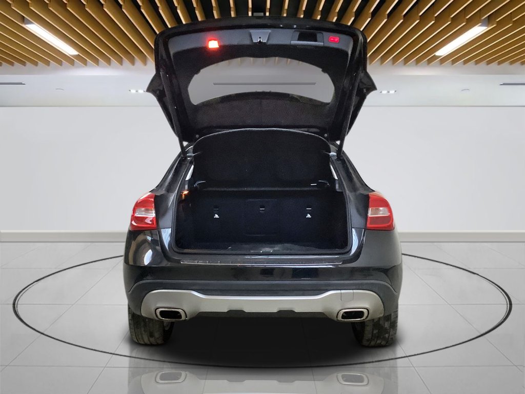 Used Mercedes-Benz GLA 2018 for sale - 78002345: Photo 9