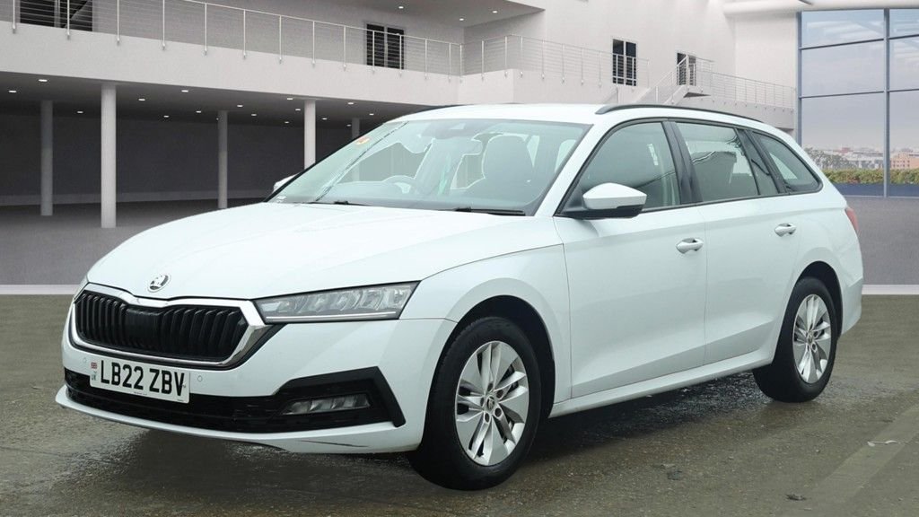 Used Skoda Octavia 2022 for sale - 76081137: Photo 2