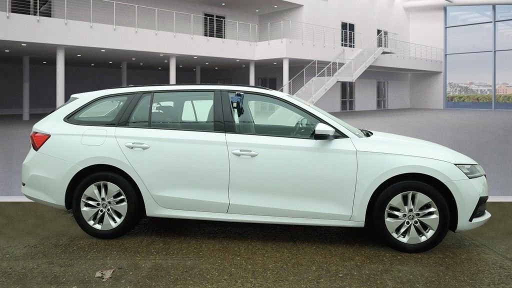Used Skoda Octavia 2022 for sale - 76081137: Photo 5