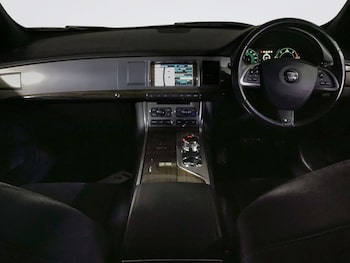 Used Jaguar XF 2015 for sale - 76286146: Photo 3