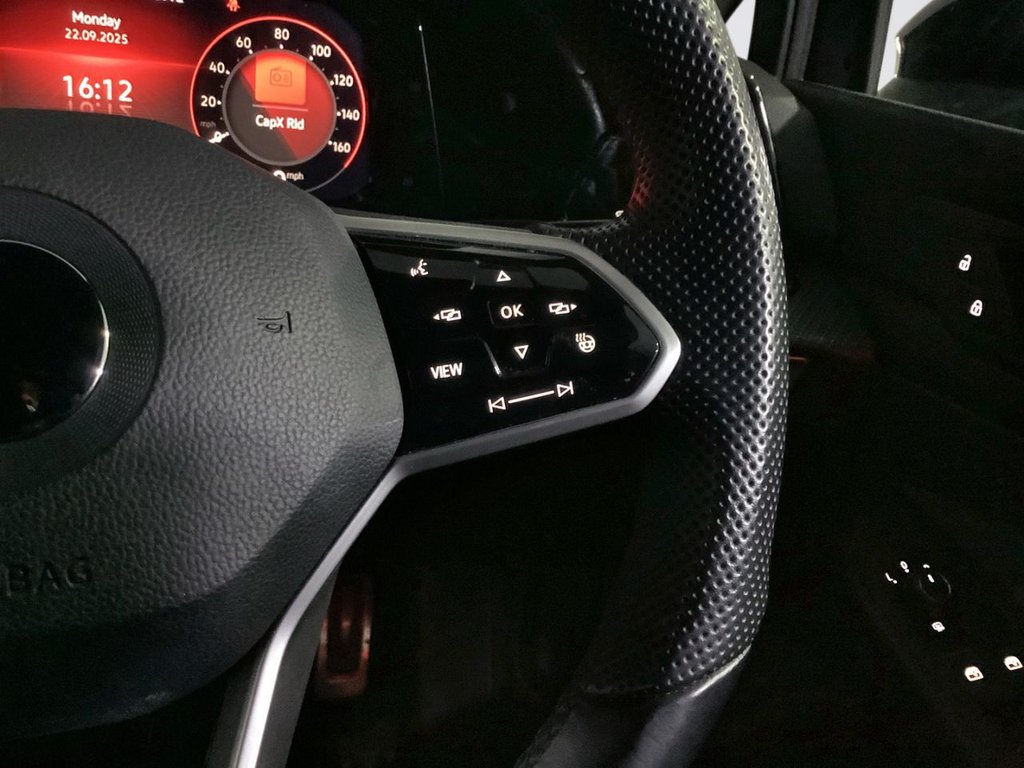 Used Volkswagen Golf 2021 for sale - 76840896: Photo 19